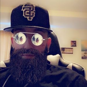 Meet your Posher, Edgar